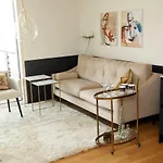 Stadthouse מלון *